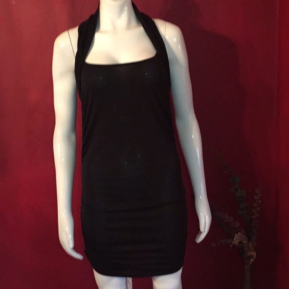Isabella Rodriguez black dress size M